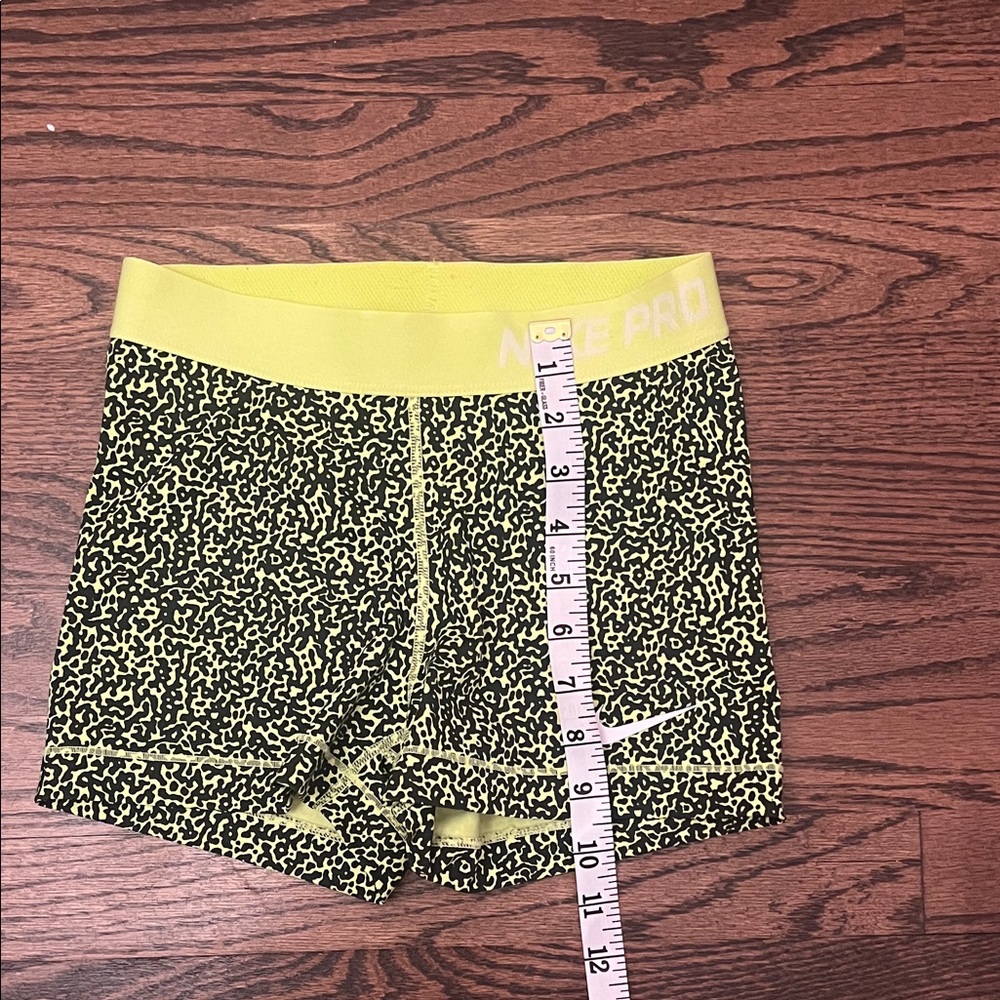 Nike Women's Athletic Shorts in Black and Gold Print - Picture 4 of 9
